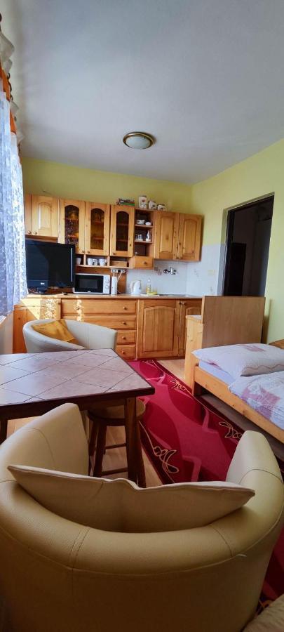 Homestay Machom Oscadnica Ngoại thất bức ảnh